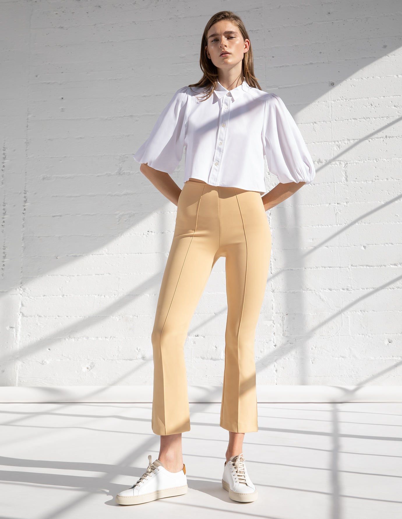 
                  
                    KICK FLARE PANTS IN SAND
                  
                